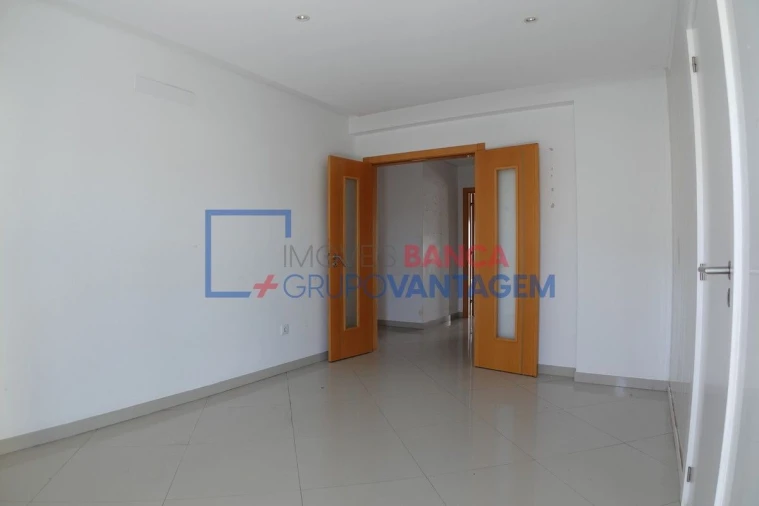 Apartamento T4 para Venda em Pinhal Novo Foto 10