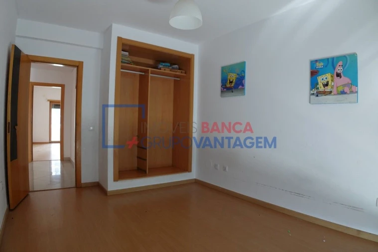 Apartamento T4 para Venda em Pinhal Novo Foto 12