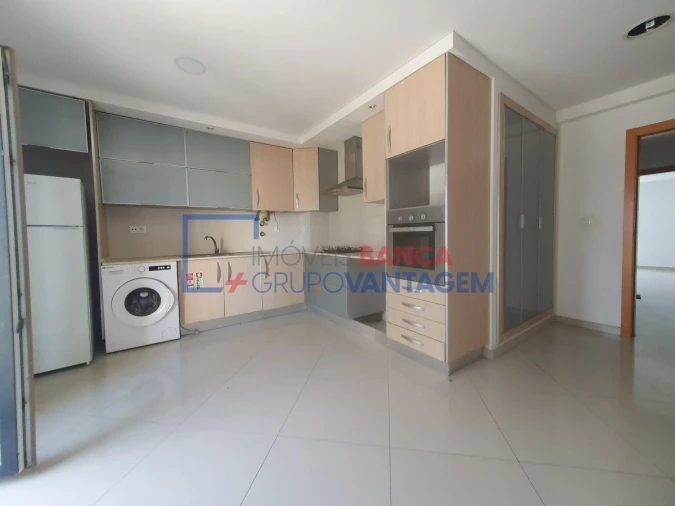 Apartamento T4 para Venda em Pinhal Novo Foto 6