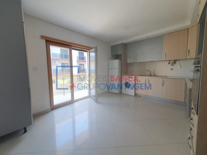 Apartamento T4 para Venda em Pinhal Novo Foto 7