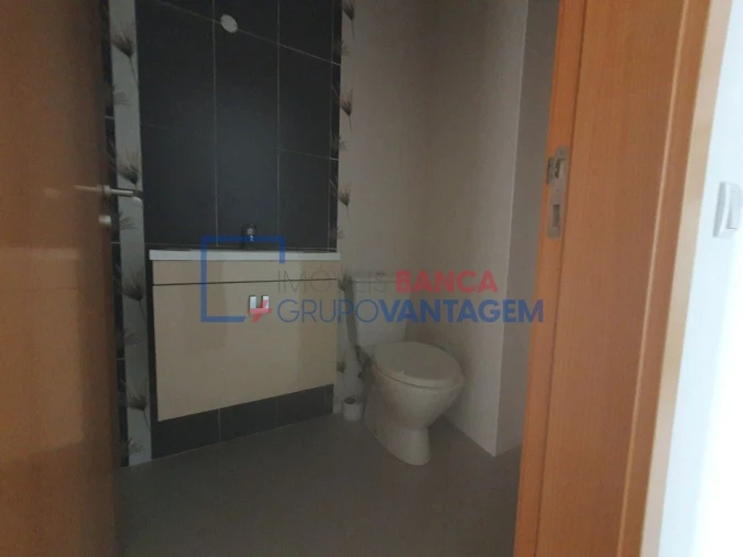 Apartamento T4 para Venda em Pinhal Novo Foto 23