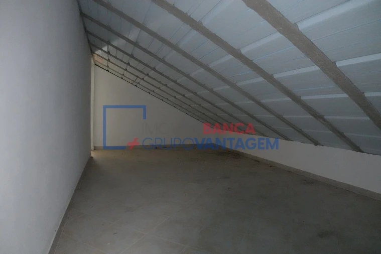 Apartamento T4 para Venda em Pinhal Novo Foto 30