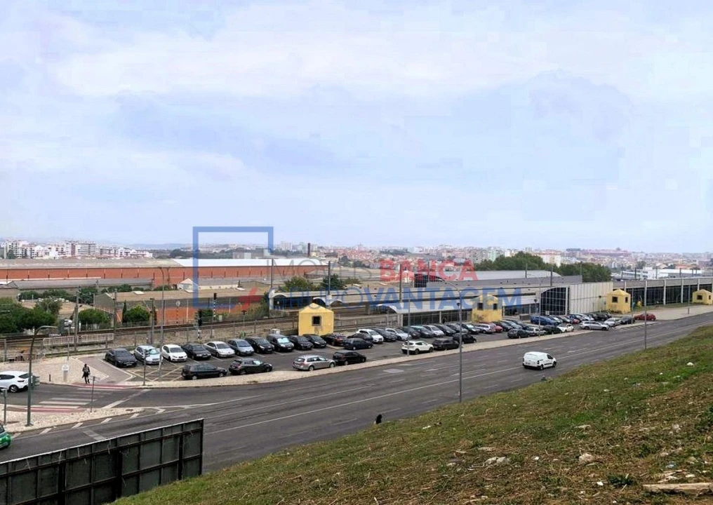 Apartamento T1 para Venda em Águas Livres Foto 3