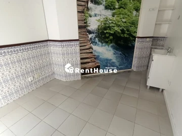 Loja para Arrendamento em Buarcos