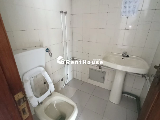 Loja para Arrendamento em Buarcos Foto 3