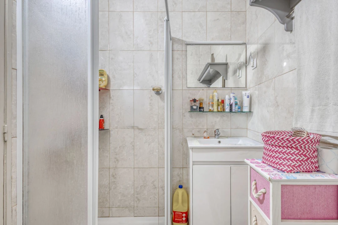 Apartamento T2 para Venda em Mafamude e Vilar do Paraíso Foto 18