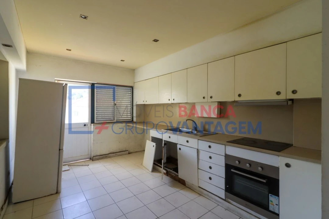 Apartamento T2 para Venda em Malveira e São Miguel de Alcainça Foto 8