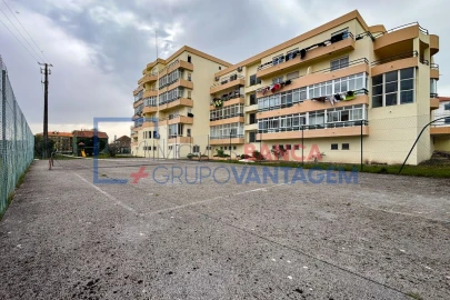 Apartamento T2 para Venda em Malveira e São Miguel de Alcainça