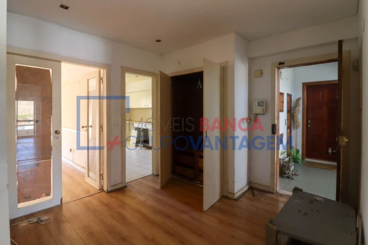 Apartamento T2 para Venda em Malveira e São Miguel de Alcainça Foto 4