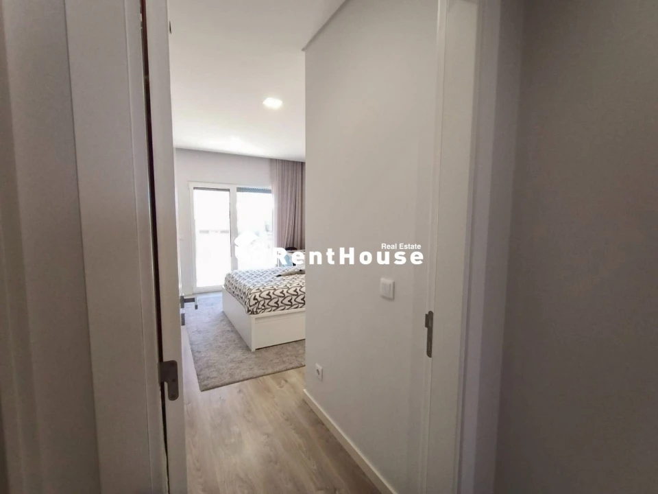 Apartamento T4 para Venda em Tavarede Foto 5