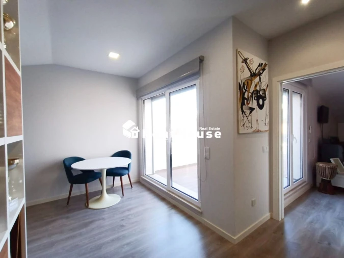 Apartamento T4 para Venda em Tavarede Foto 12