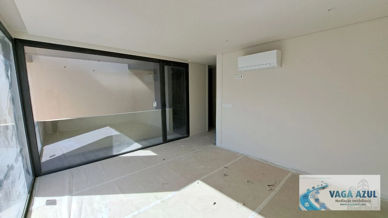 Moradia T3 para Venda em Fânzeres e São Pedro da Cova Foto 7