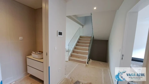 Moradia T3 para Venda em Fânzeres e São Pedro da Cova