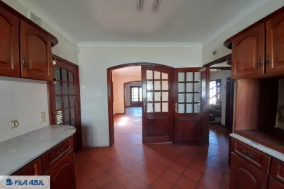 Moradia T4 para Venda em Arcozelo