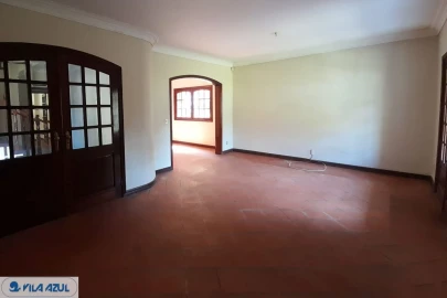 Moradia T4 para Venda em Arcozelo
