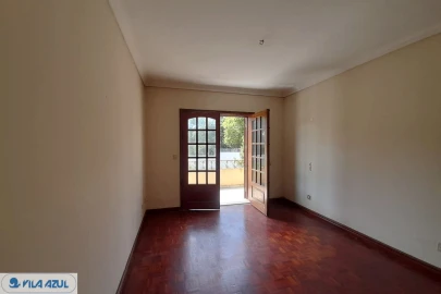 Moradia T4 para Venda em Arcozelo