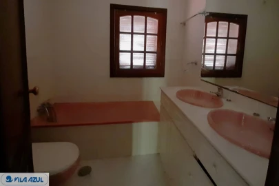 Moradia T4 para Venda em Arcozelo