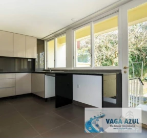 Moradia T5 para Arrendamento em Lordelo do Ouro e Massarelos