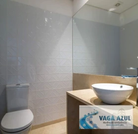 Moradia T5 para Arrendamento em Lordelo do Ouro e Massarelos