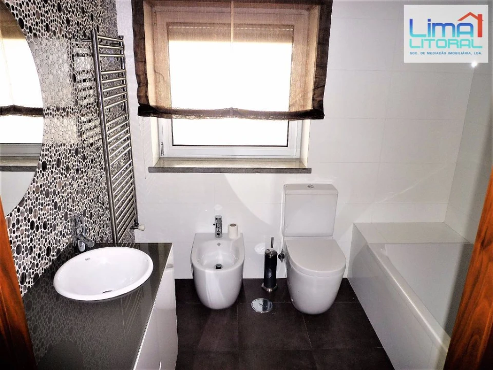 Apartamento T2 para Arrendamento em Leiria, Pousos, Barreira e Cortes Foto 16