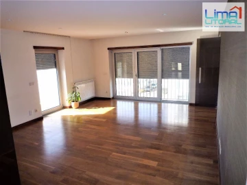 Apartamento T2 para Arrendamento em Leiria, Pousos, Barreira e Cortes