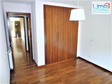 Apartamento T2 para Arrendamento em Leiria, Pousos, Barreira e Cortes