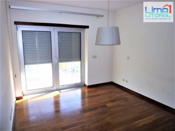 Apartamento T2 para Arrendamento em Leiria, Pousos, Barreira e Cortes