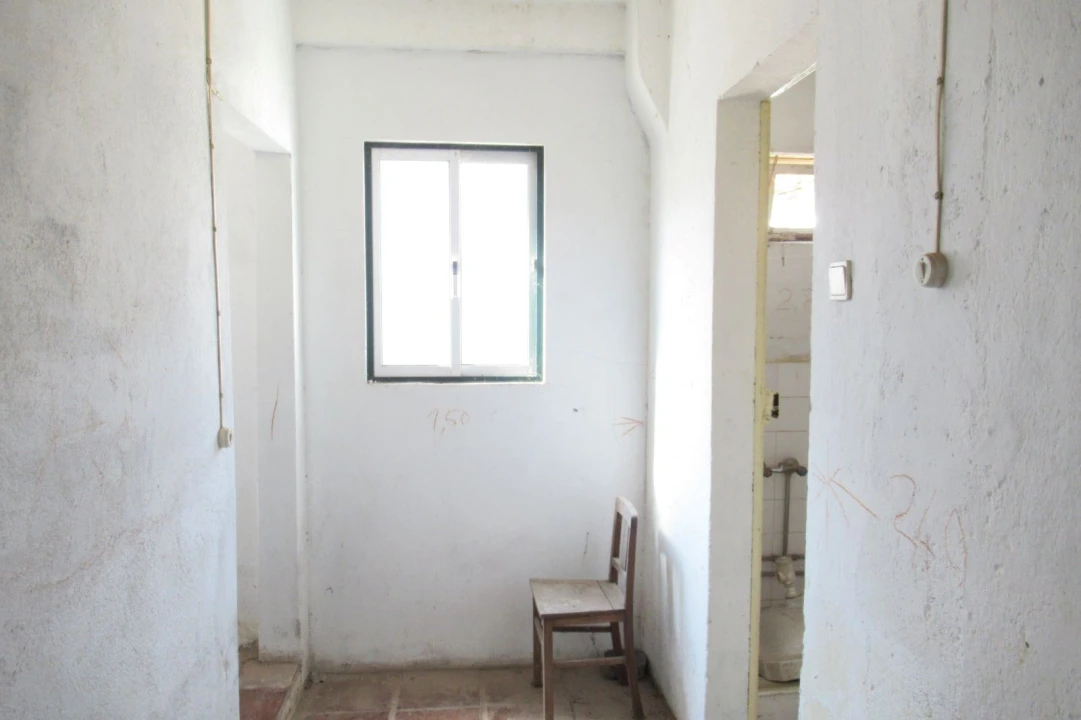 Moradia T1 para Venda em São João Baptista Foto 13