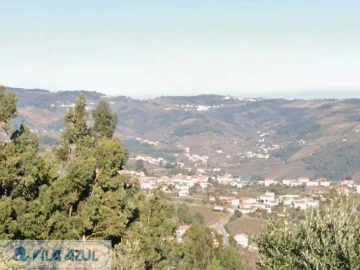 Terreno Misto para Venda em Vila Marim