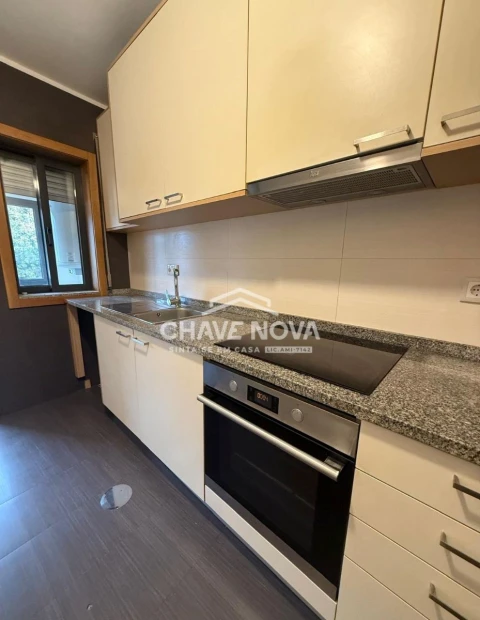 Apartamento T2 para Arrendamento em Custóias, Leça do Balio e Guifões