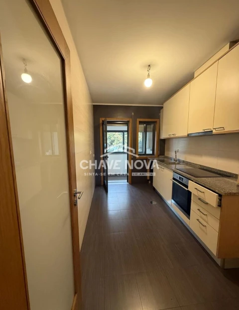 Apartamento T2 para Arrendamento em Custóias, Leça do Balio e Guifões