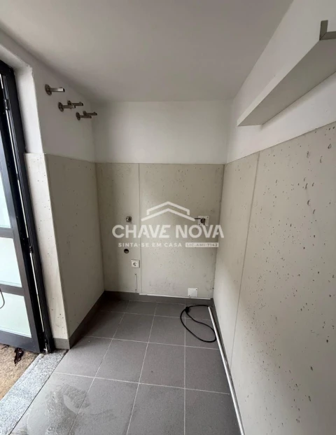 Apartamento T2 para Arrendamento em Custóias, Leça do Balio e Guifões