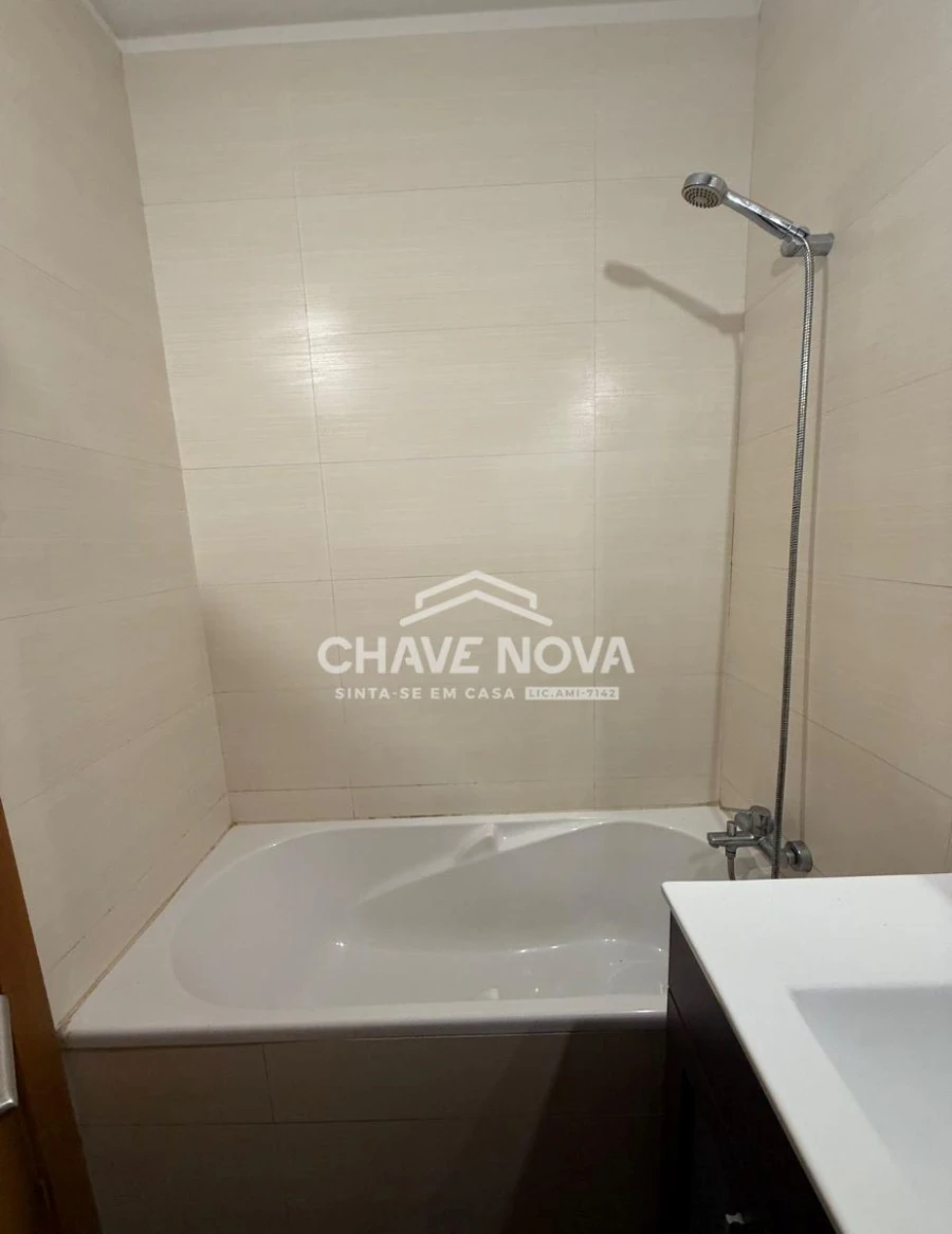Apartamento T2 para Arrendamento em Custóias, Leça do Balio e Guifões Foto 5