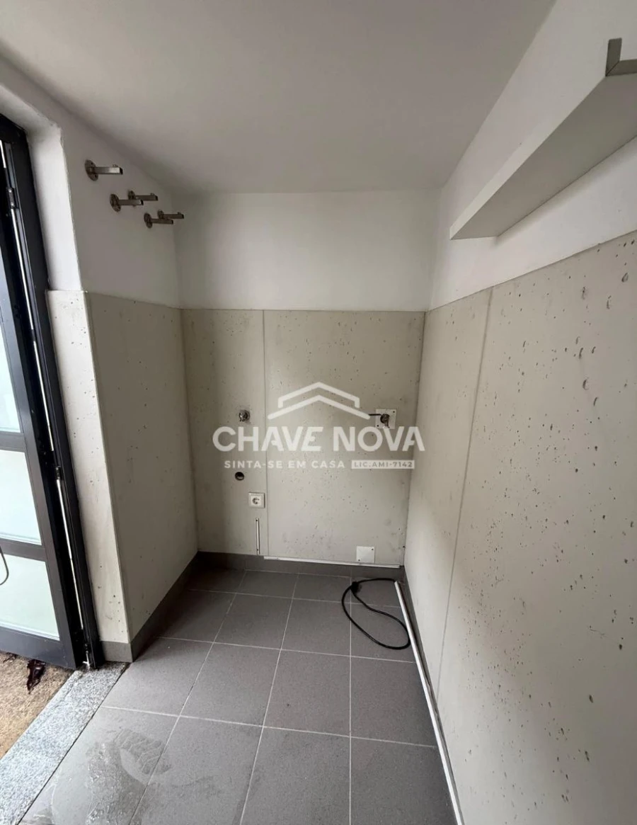 Apartamento T2 para Arrendamento em Custóias, Leça do Balio e Guifões Foto 19