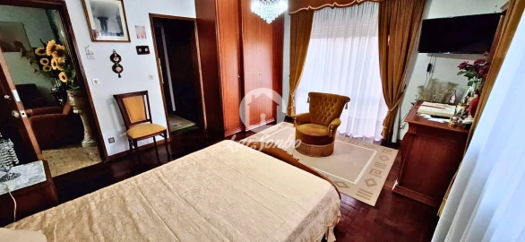 Moradia T4 para Venda em Roriz