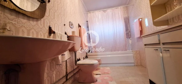 Moradia T4 para Venda em Roriz