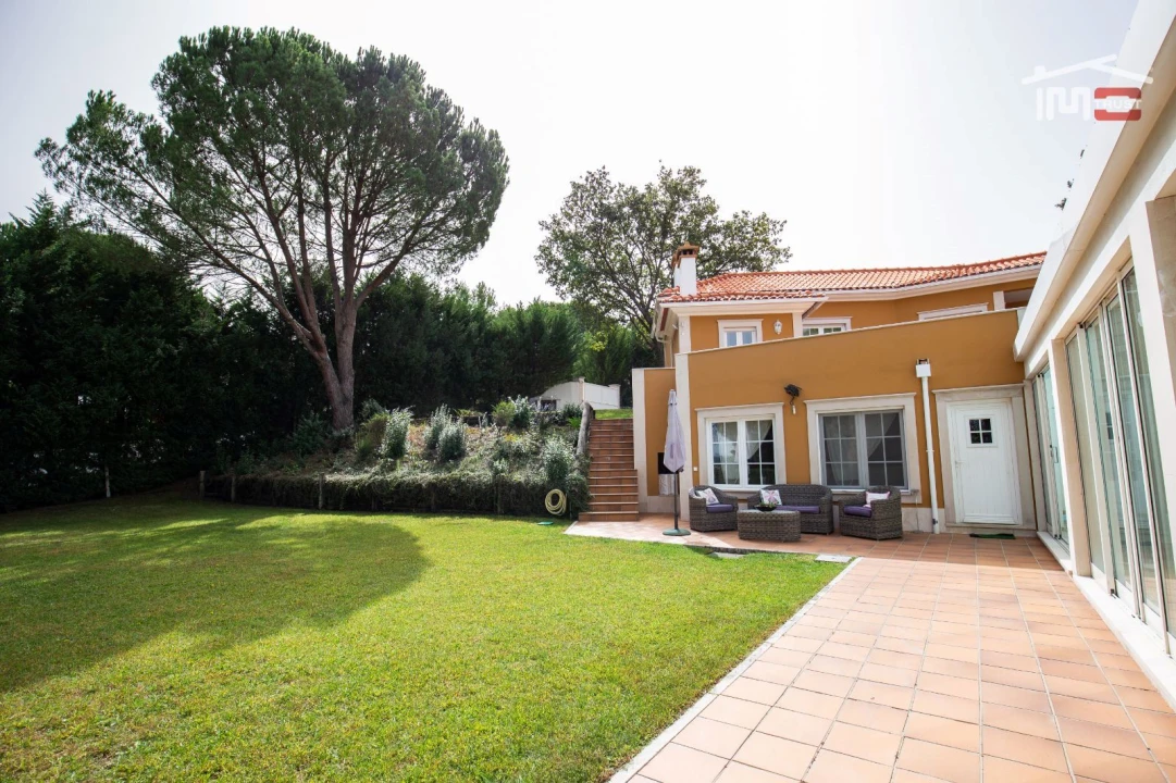 Moradia T5 para Venda em Seiça Foto 14