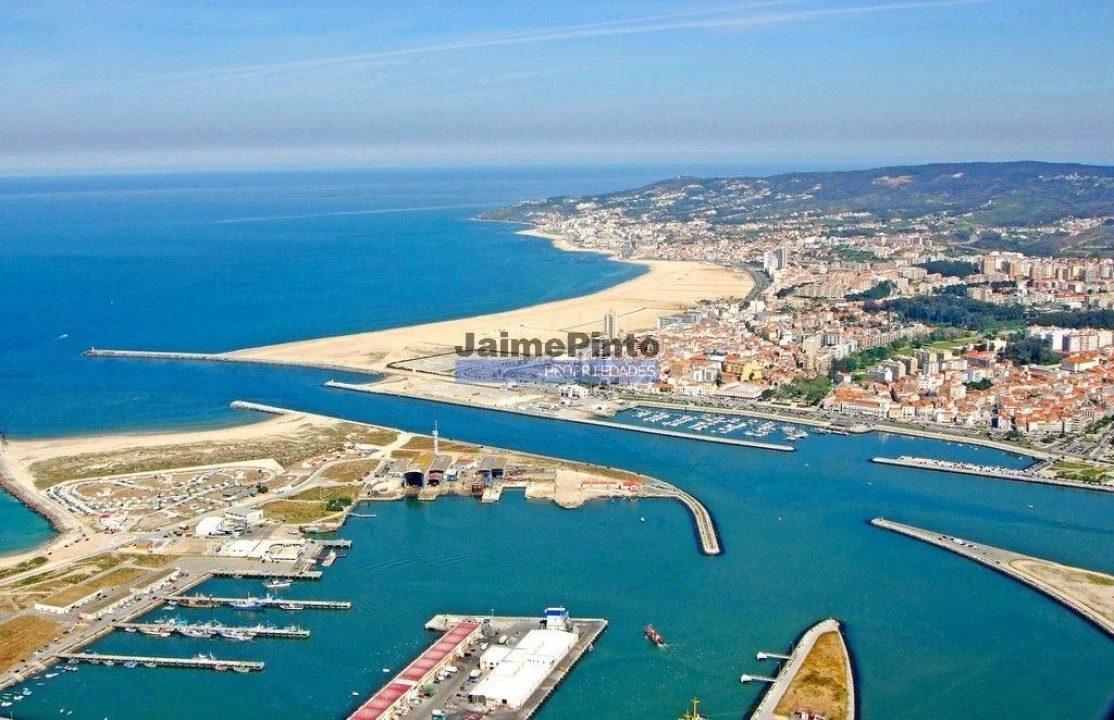 Terreno P/ Prédio para Venda em Tavarede Foto 2