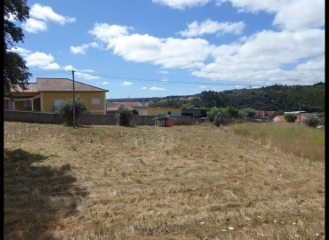 Terreno Misto para Venda em Atouguia
