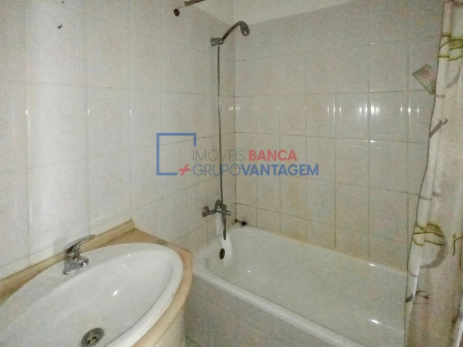 Apartamento T2 para Venda em Cacém e São Marcos Foto 14