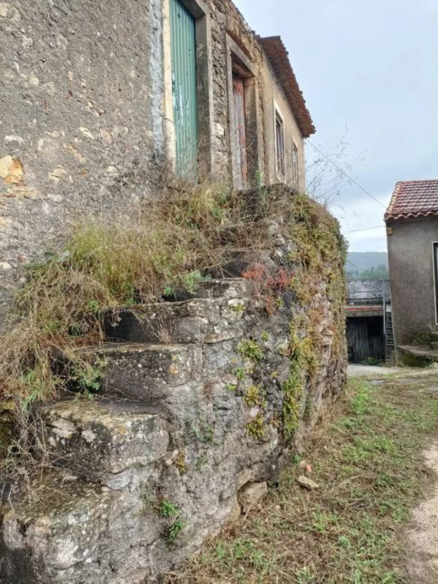 Moradia T0 para Venda em Almalagues Foto 3