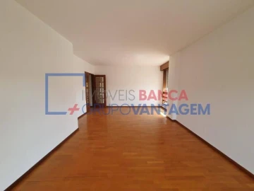 Apartamento T2 para Venda em Cidade da Maia