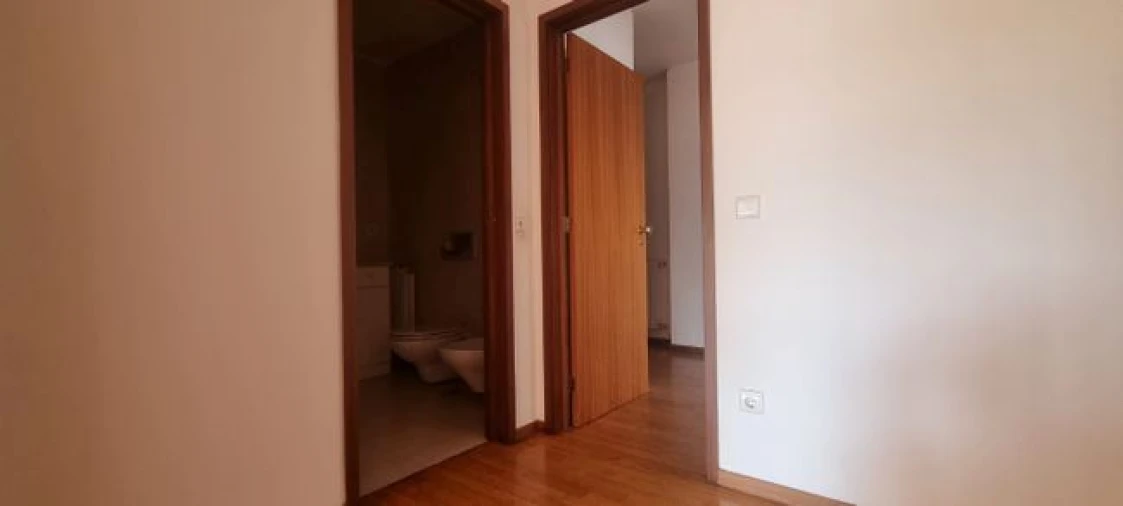 Apartamento T2 para Venda em Cidade da Maia Foto 11