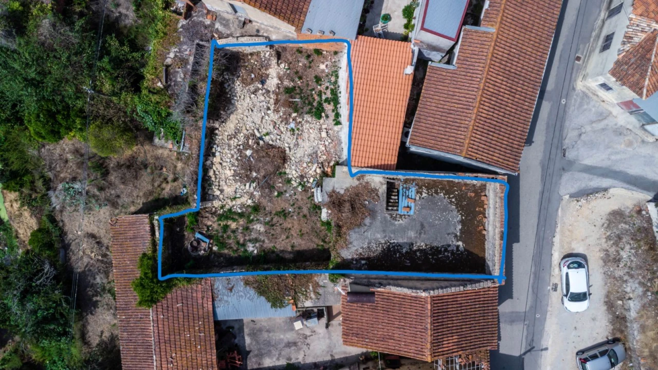 Moradia T1 para Venda em Cordinhã Foto 1