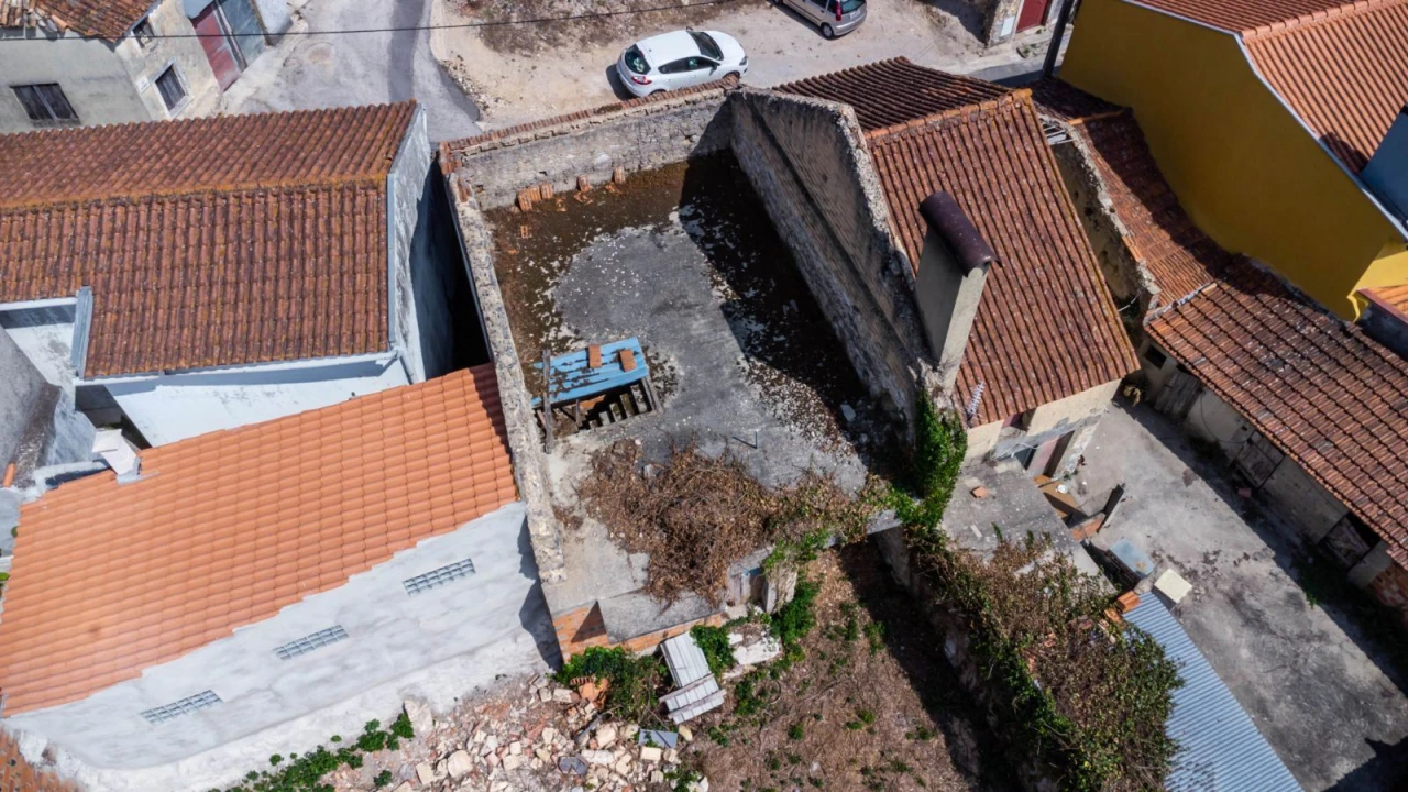 Moradia T1 para Venda em Cordinhã Foto 8