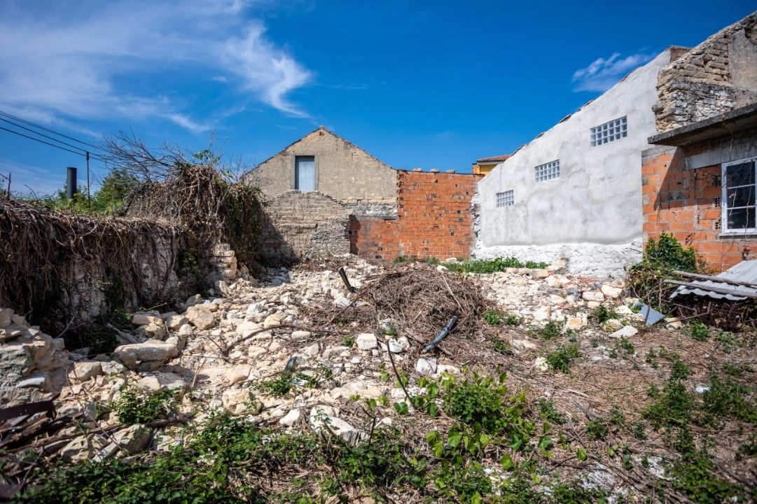 Moradia T1 para Venda em Cordinhã Foto 24