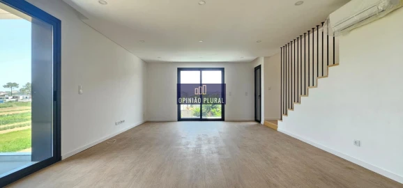Apartamento T4 para Venda em Gulpilhares e Valadares