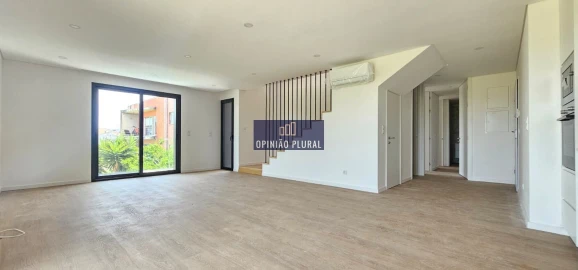 Apartamento T4 para Venda em Gulpilhares e Valadares