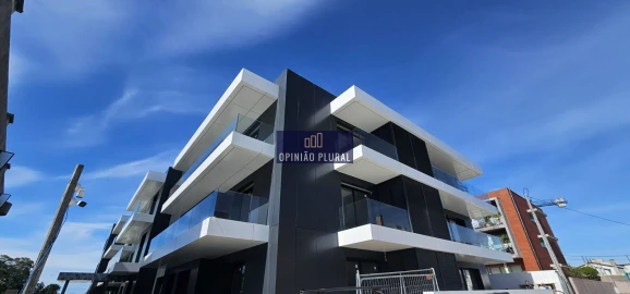 Apartamento T4 para Venda em Gulpilhares e Valadares
