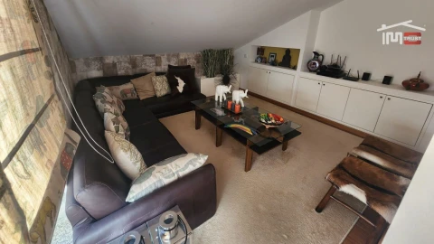 Moradia T3 para Venda em Atalaia e Alto Estanqueiro-Jardia